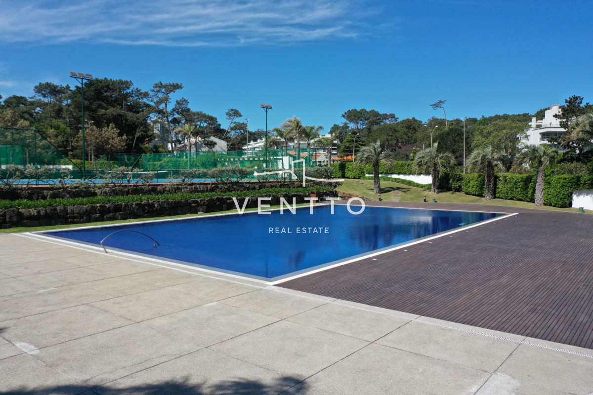 Apartamento ID.49 - Exclusivo Apartamento Esquinero de 3 Dormitorios en Suite Frente al Mar