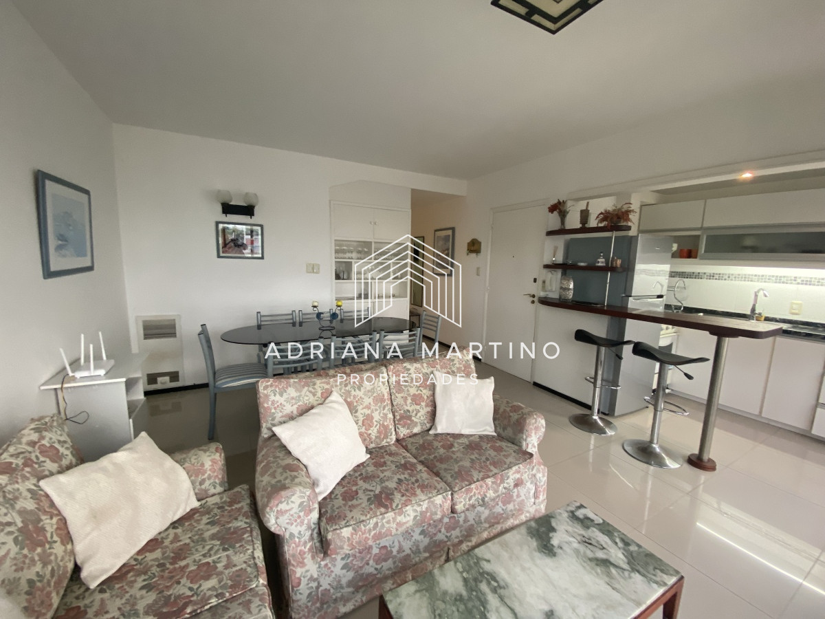Cómodo y luminoso apartamento en alquiler anual. - GoPunta - Portal Inmobiliario de Punta del Este - Maldonado