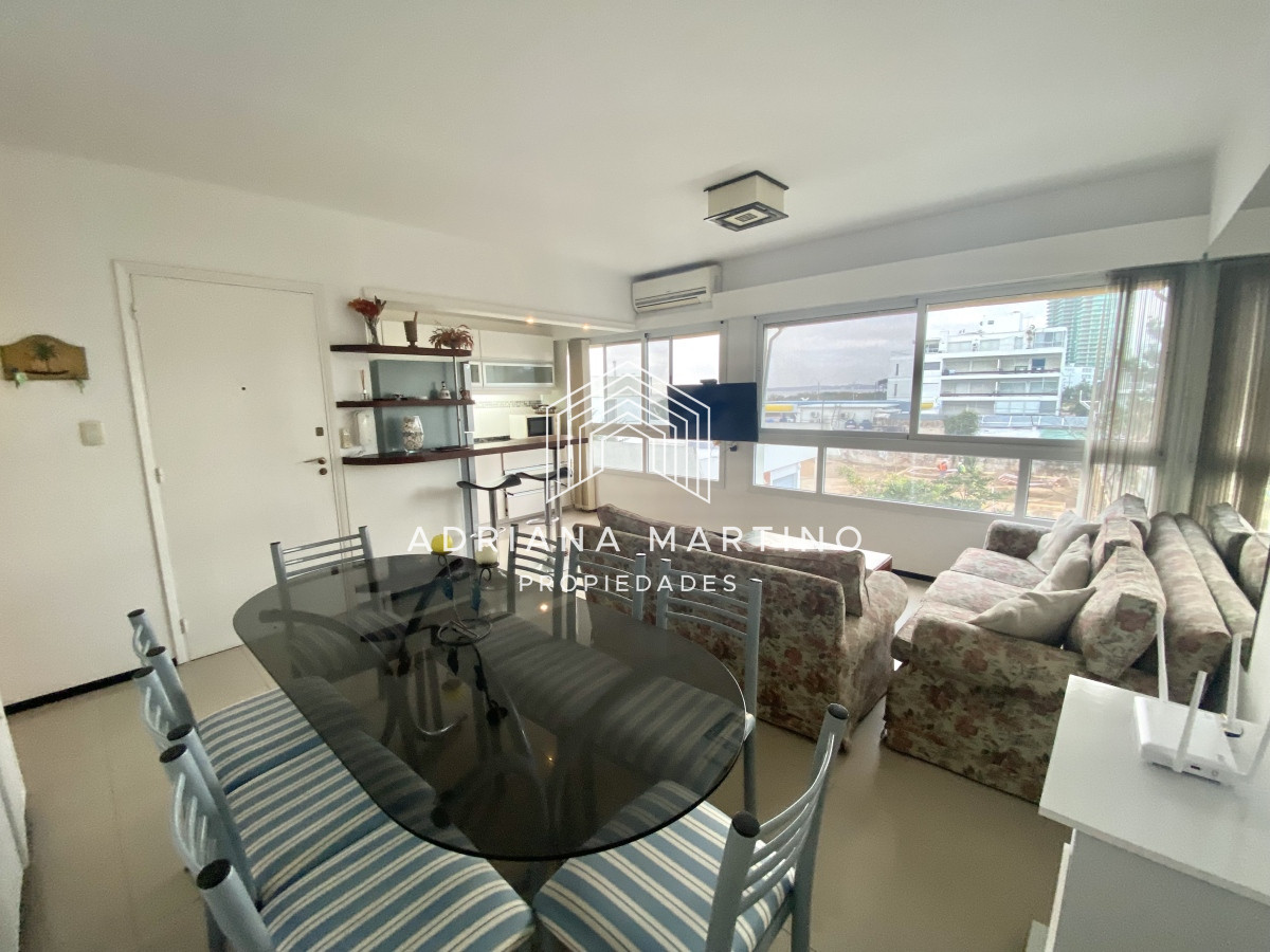 Cómodo y luminoso apartamento en alquiler anual. - GoPunta - Portal Inmobiliario de Punta del Este - Maldonado