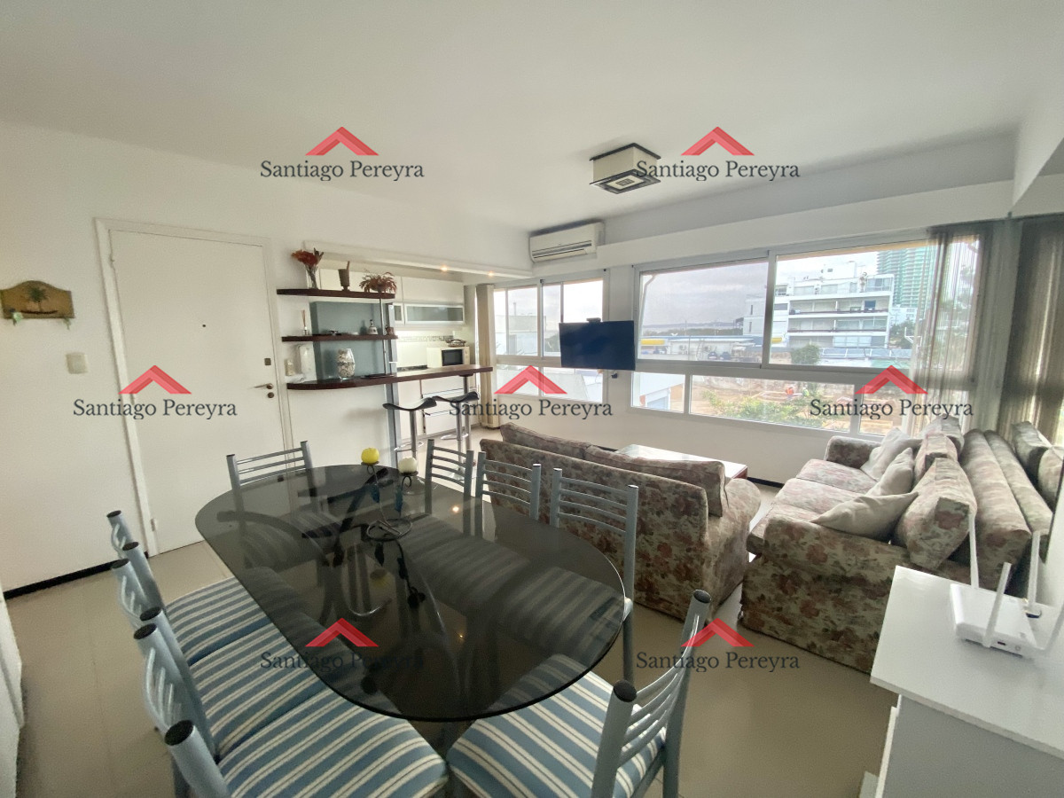 Cómodo y luminoso apartamento en alquiler anual. - GoPunta - Portal Inmobiliario de Punta del Este - Maldonado