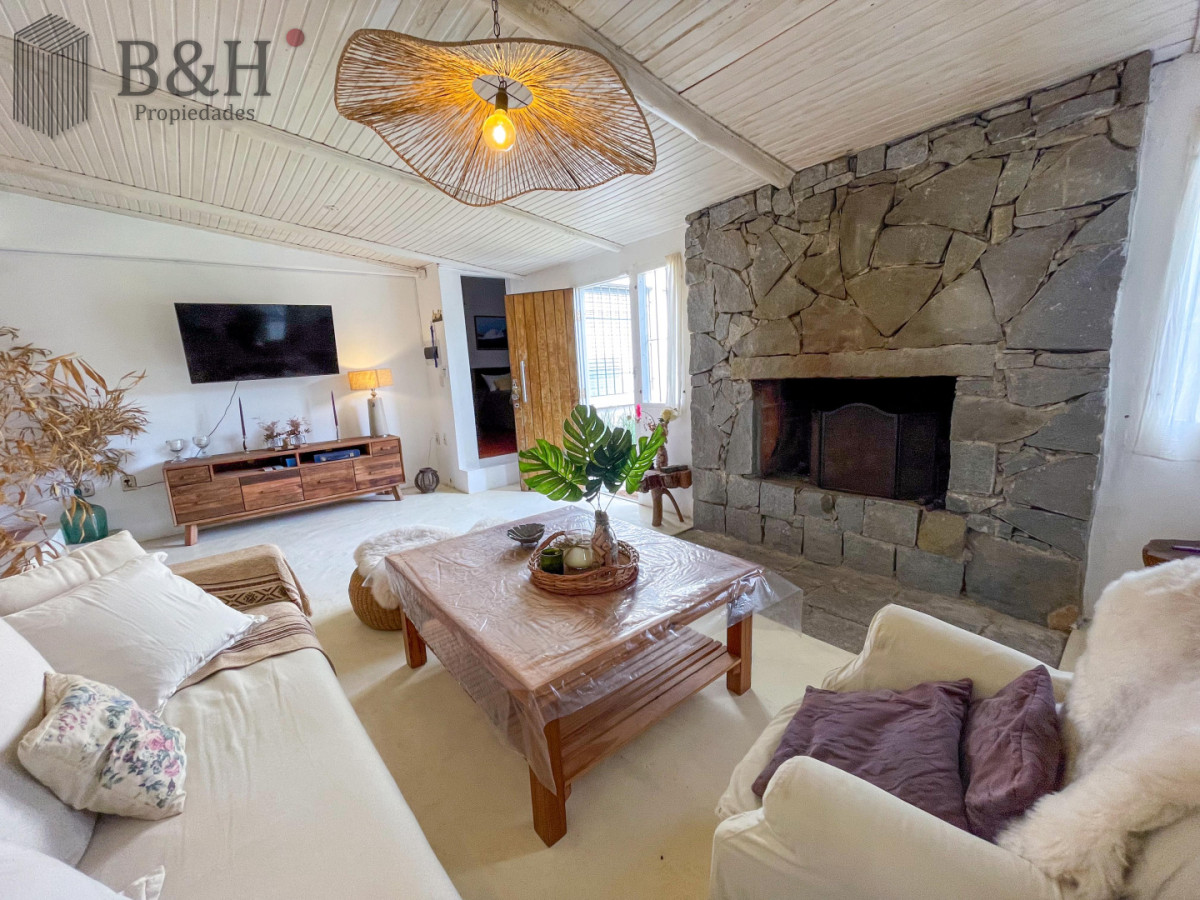 Casa ID.7635 - CASA VENTA  ALQUILER - LA BARRA, EL TESORO