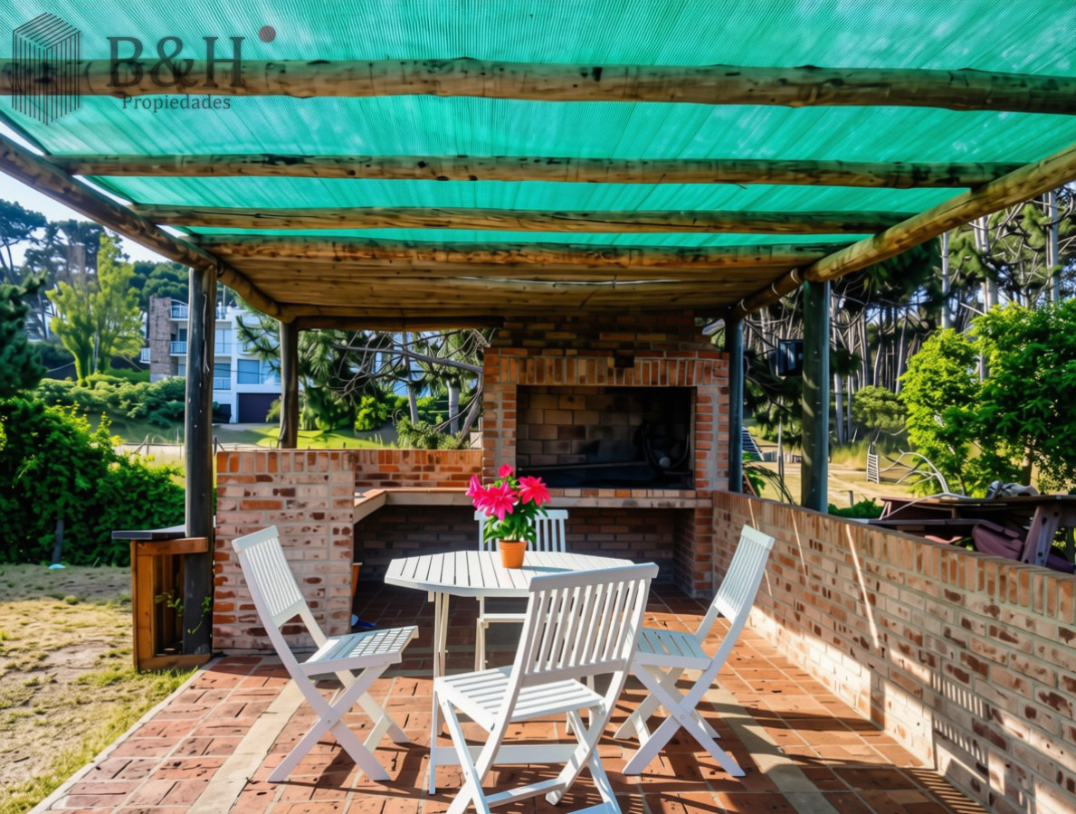 Casa ID.7636 - Casa alquiler venta Montoya 