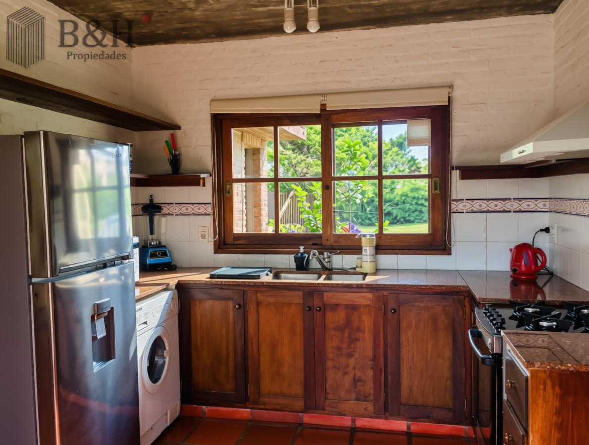 Casa ID.7636 - Casa alquiler venta Montoya 