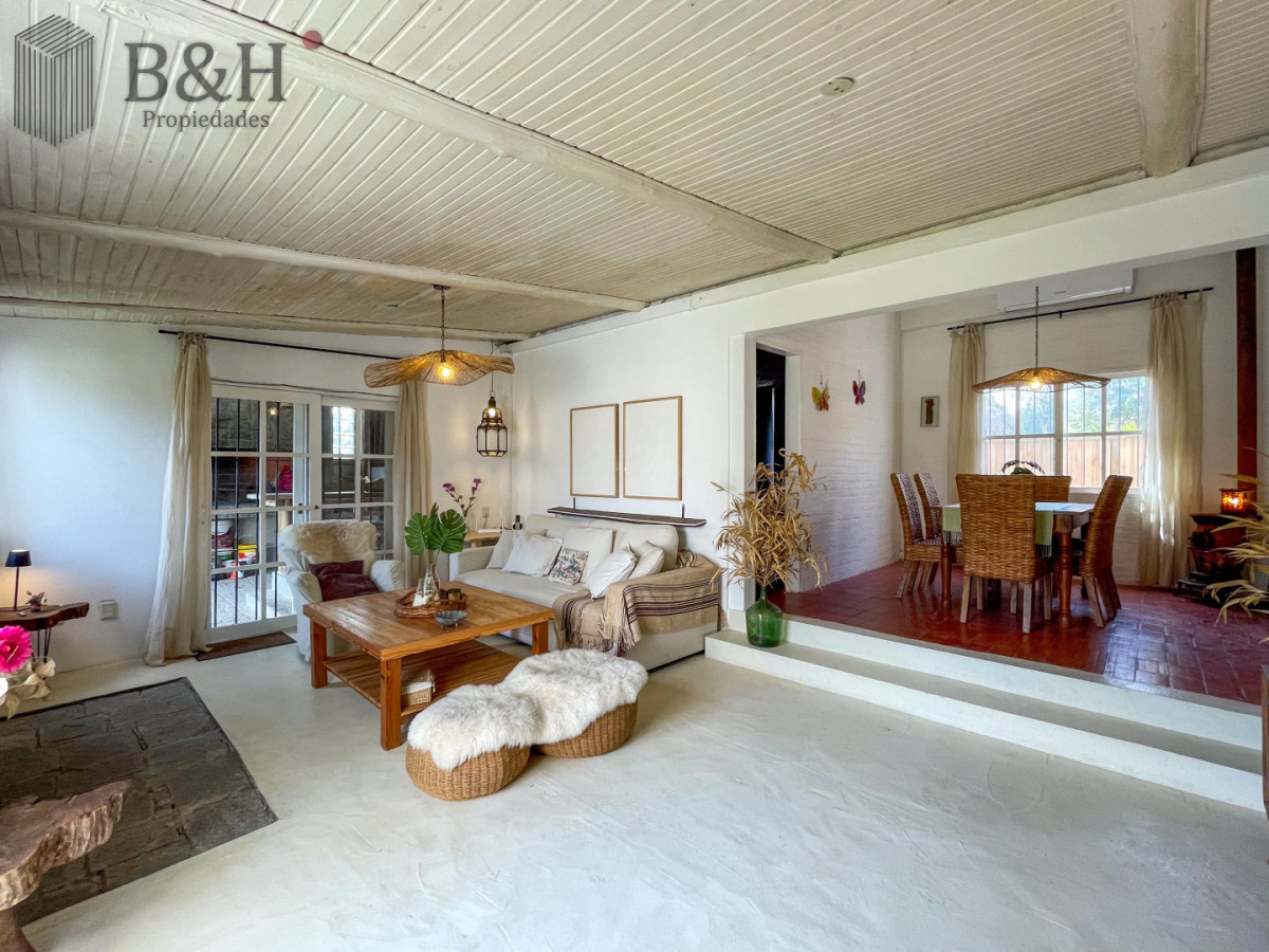 Casa ID.7635 - CASA VENTA  ALQUILER - LA BARRA, EL TESORO