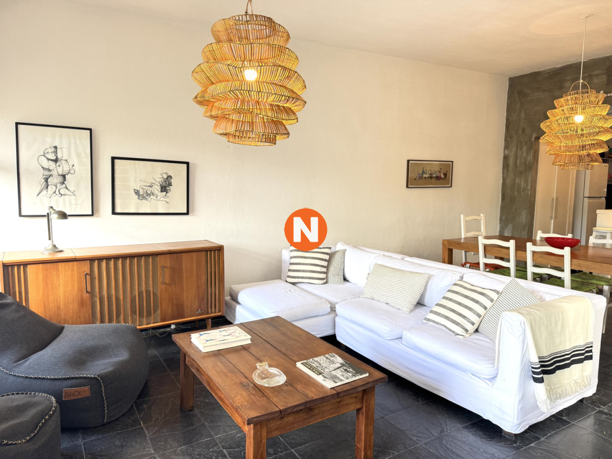 Casa Ref.225756 - Exclusiva Residencia en Venta en Manantiales, a Pasos de Playa Bikini
