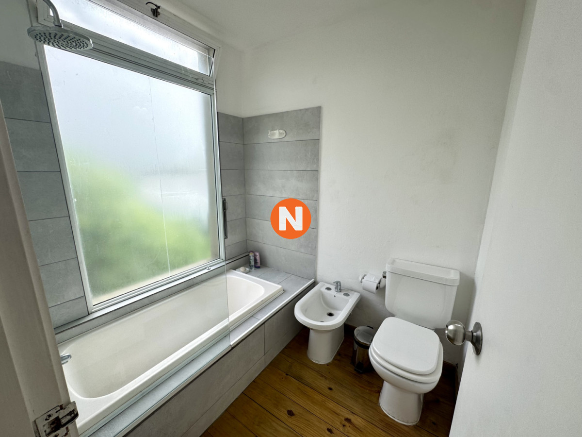 Casa Ref.225756 - Exclusiva Residencia en Venta en Manantiales, a Pasos de Playa Bikini