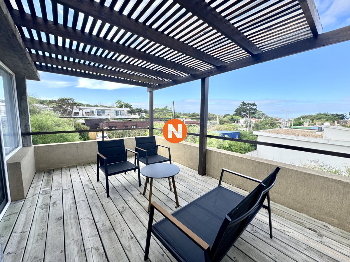 Casa Ref.225756 - Exclusiva Residencia en Venta en Manantiales, a Pasos de Playa Bikini