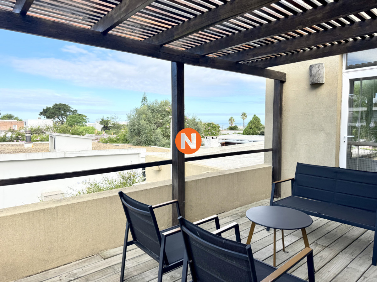 Casa Ref.225756 - Exclusiva Residencia en Venta en Manantiales, a Pasos de Playa Bikini