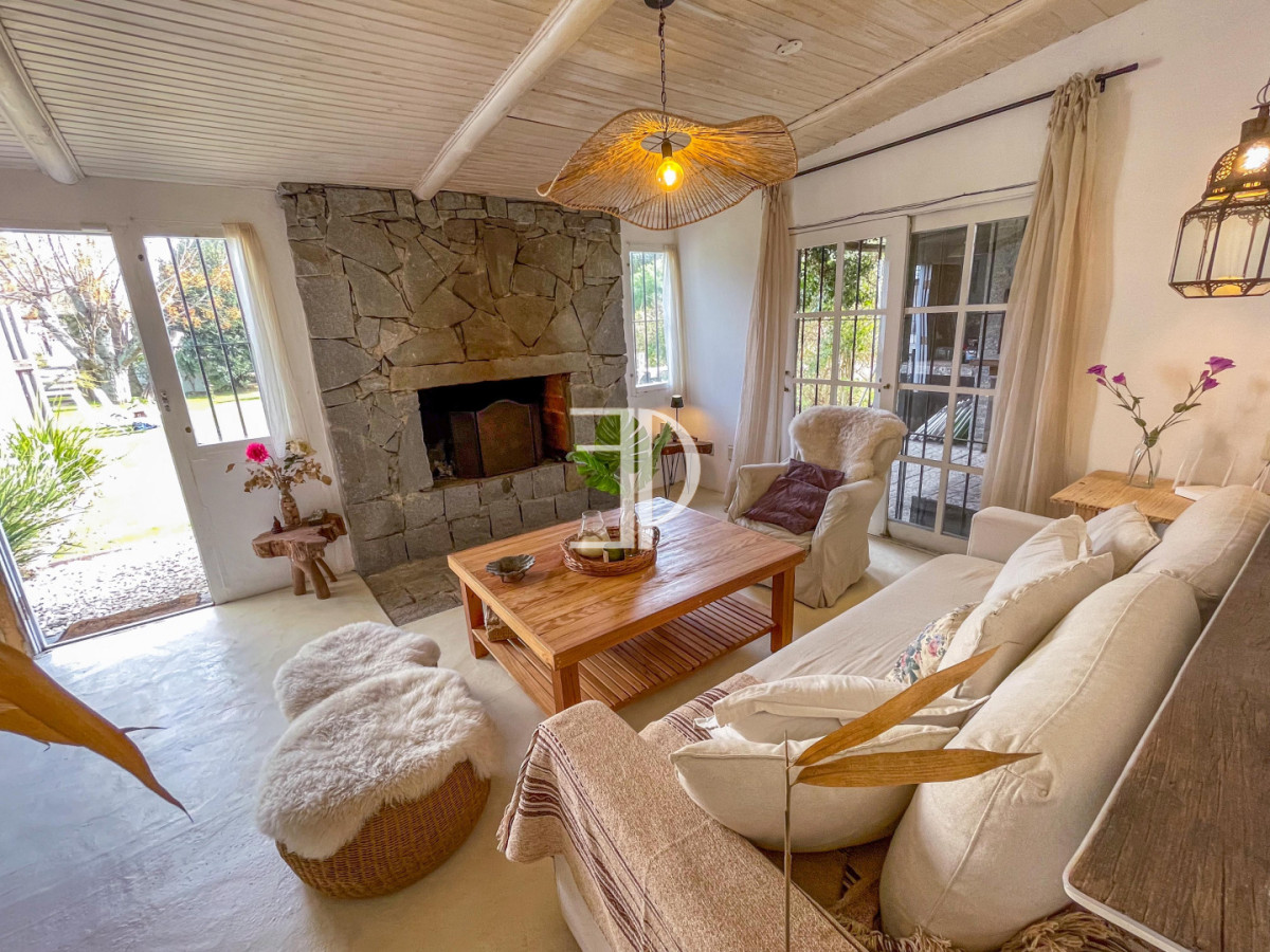 Casa ID.1536 - CASA VENTA  ALQUILER - LA BARRA, EL TESORO