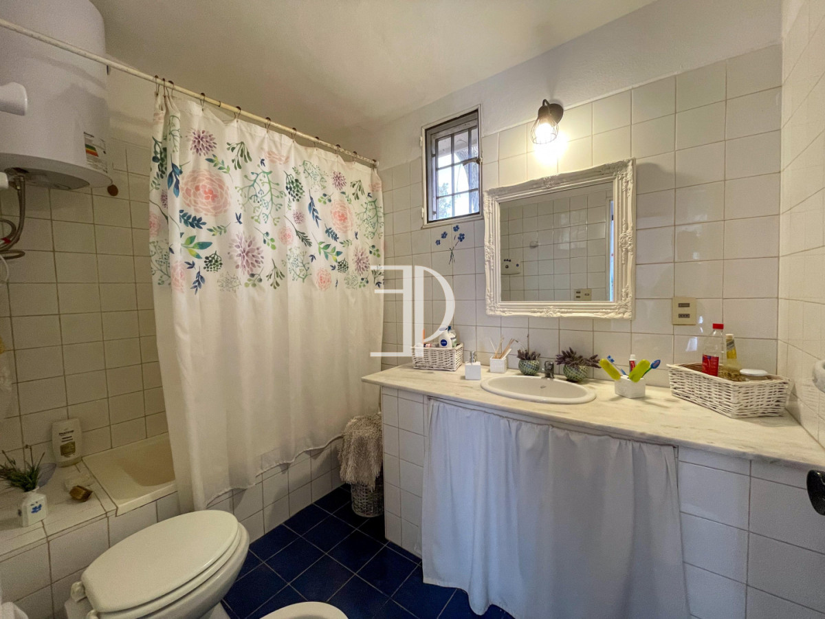 Casa ID.1536 - CASA VENTA  ALQUILER - LA BARRA, EL TESORO