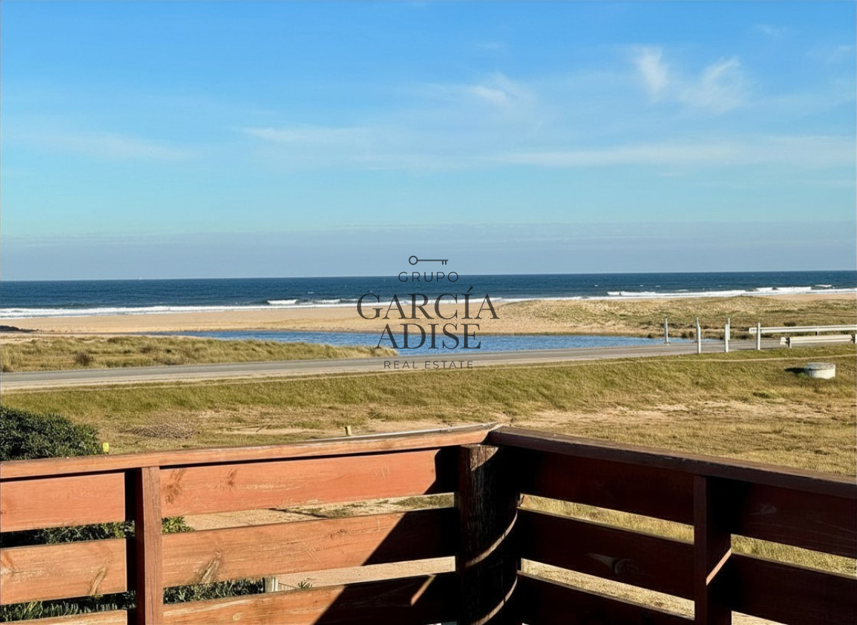 Casa ID.436/Casa-en-Venta-Con-Vista-al-Mar. - Casa en Venta Con Vista al Mar.