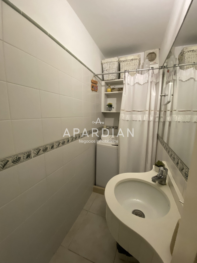 Apartamento ID.21097046 - Amplio y luminoso apartamento en venta con patio, en el corazon de Punta del Este.