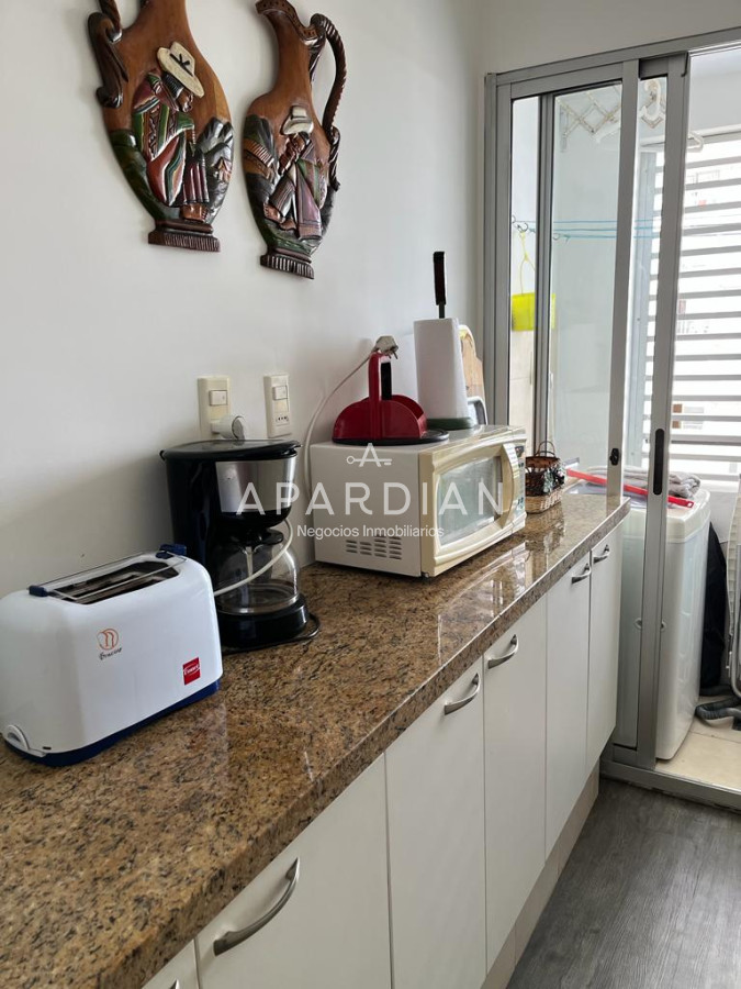 Apartamento ID.21096830 - Apartamwento en venta 3 dormitorios 2 baños.