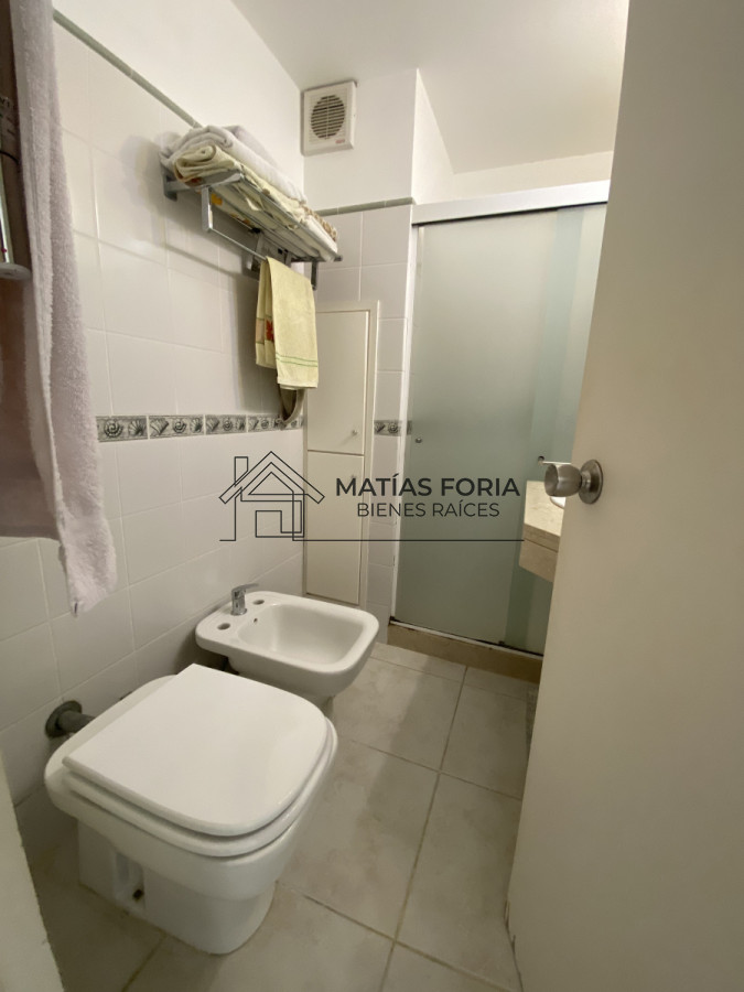 Apartamento ID.45 - Amplio y luminoso apartamento en venta con patio, en el corazon de Punta del Este.