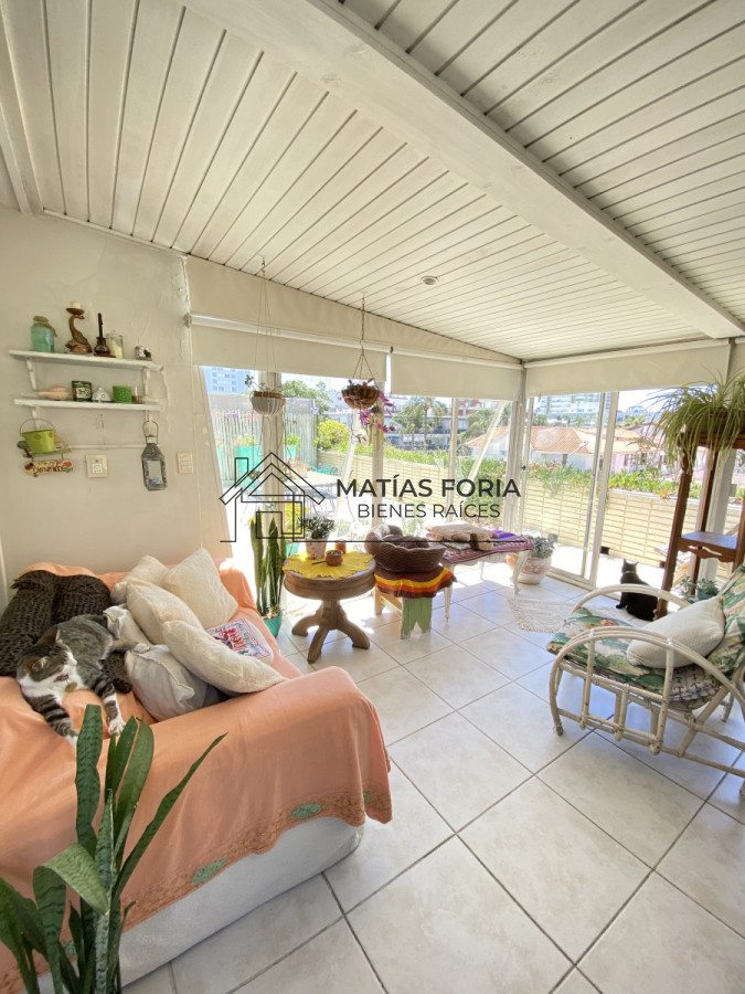 Apartamento ID.45 - Amplio y luminoso apartamento en venta con patio, en el corazon de Punta del Este.