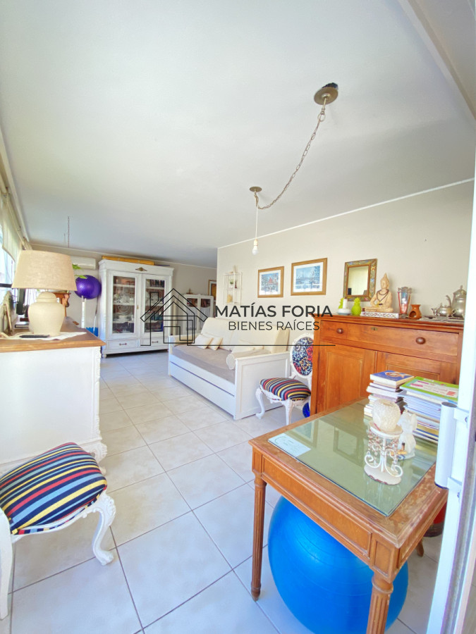 Apartamento ID.45 - Amplio y luminoso apartamento en venta con patio, en el corazon de Punta del Este.