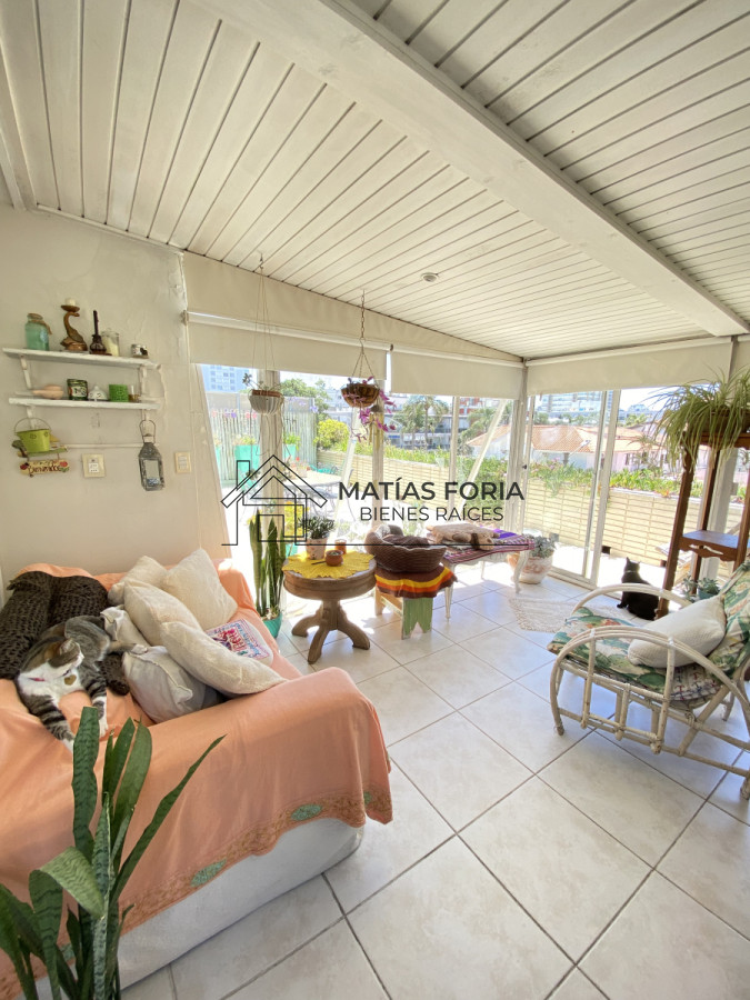 Apartamento ID.45 - Amplio y luminoso apartamento en venta con patio, en el corazon de Punta del Este.