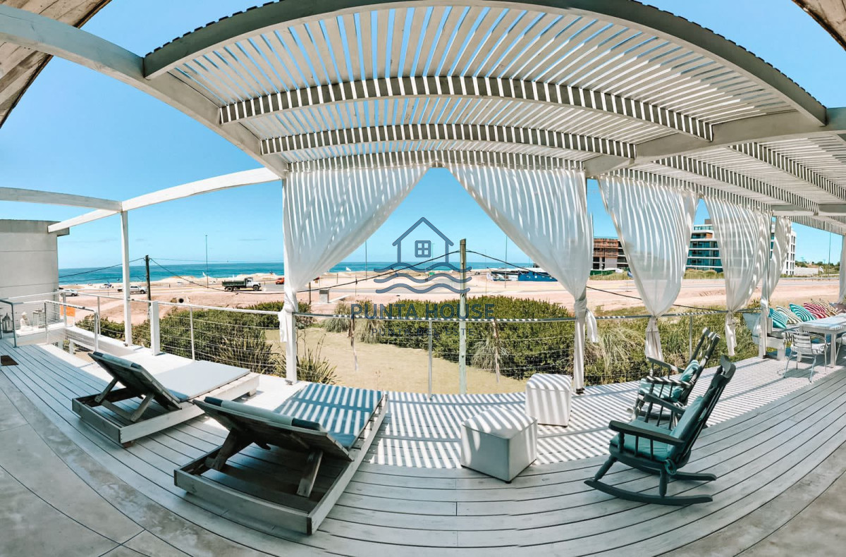 Casa ID.89 - Casa Frente al Mar en El Chorro, Punta del Este | Venta y Alquiler.