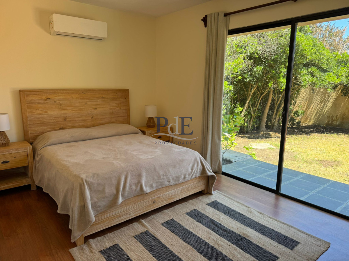 Manantiales | Residencia Moderna a Pasos de Bikini con Piscina Climatizada y Barbacoa - Imagen 18