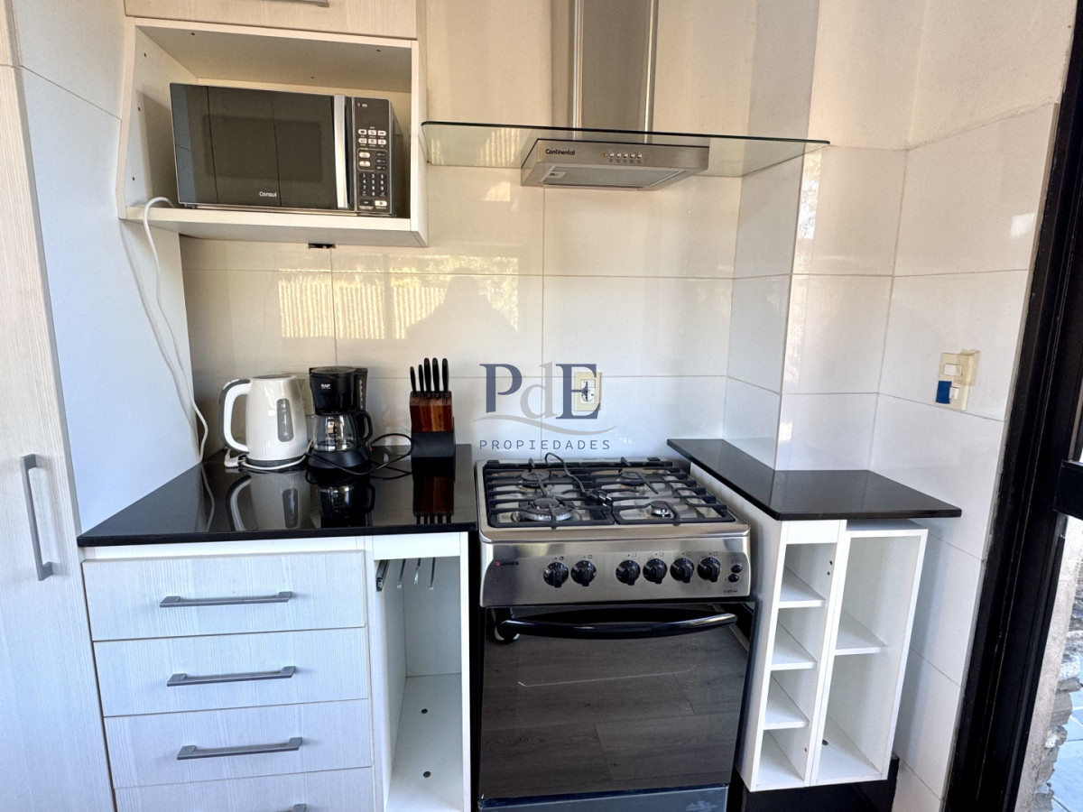 Manantiales | Residencia Moderna a Pasos de Bikini con Piscina Climatizada y Barbacoa - Imagen 11