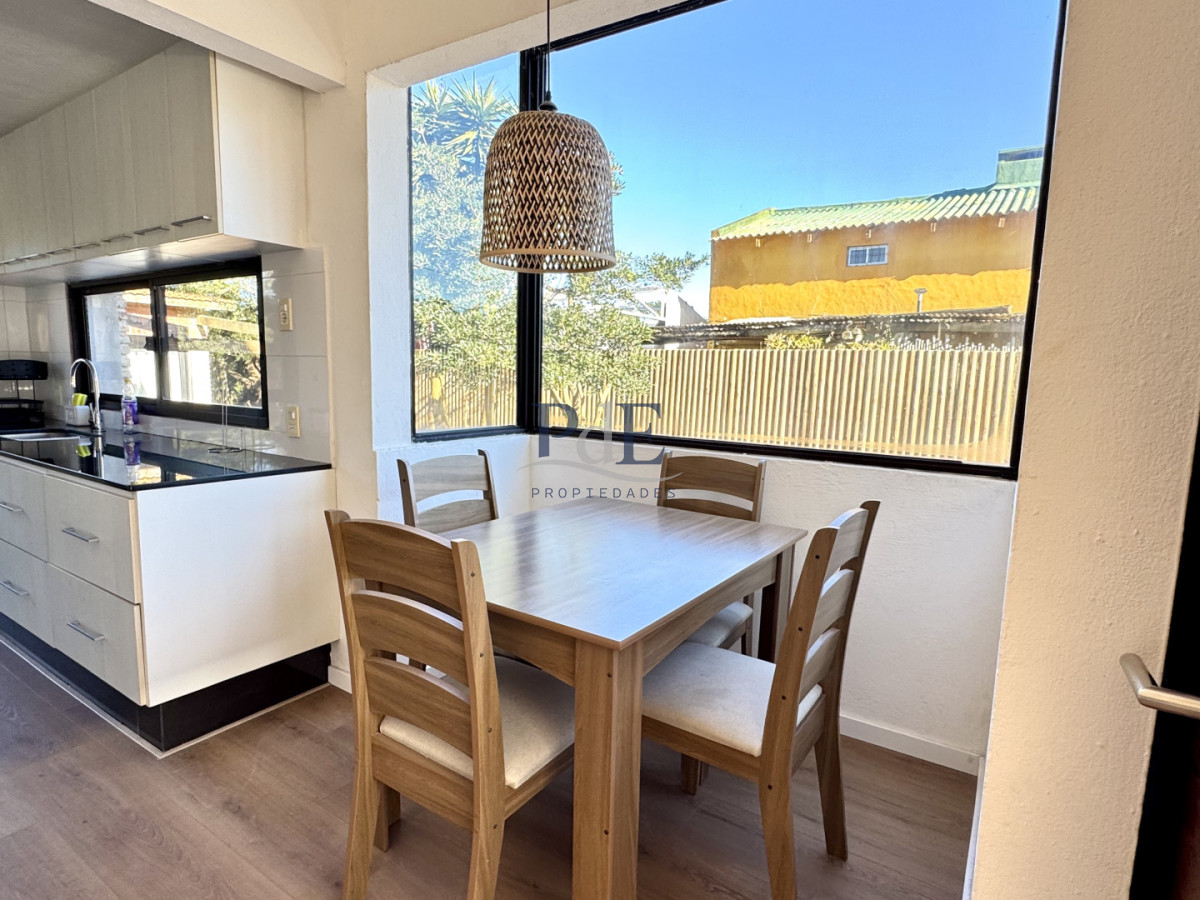 Manantiales | Residencia Moderna a Pasos de Bikini con Piscina Climatizada y Barbacoa - Imagen 8