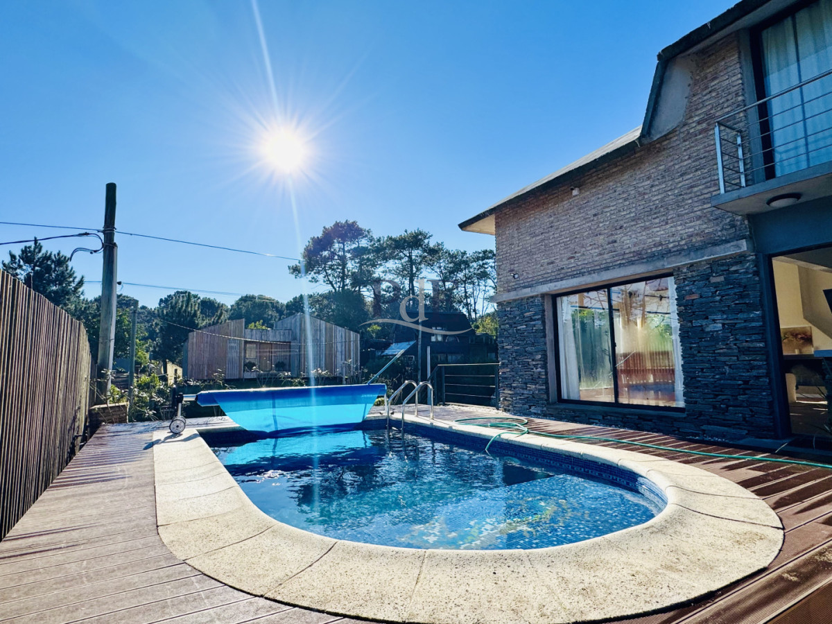 Manantiales | Residencia Moderna a Pasos de Bikini con Piscina Climatizada y Barbacoa - Imagen 49