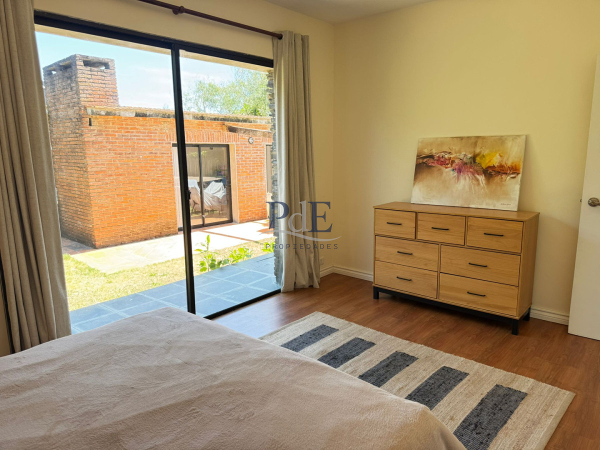 Manantiales | Residencia Moderna a Pasos de Bikini con Piscina Climatizada y Barbacoa - Imagen 17