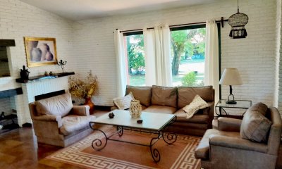 Casa en venta 4 dormitorios Pinares