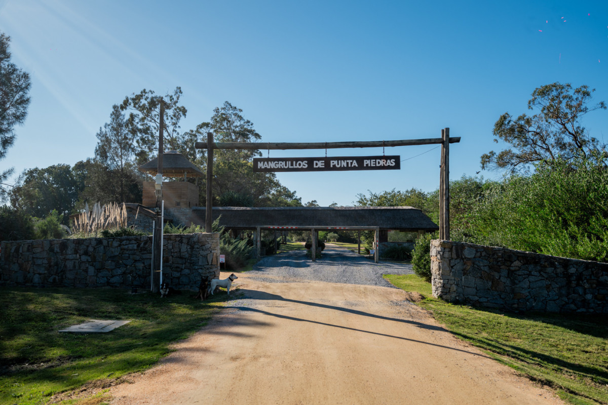 Gran Terreno en Barrio Privado Mangrullos de Punta Piedras