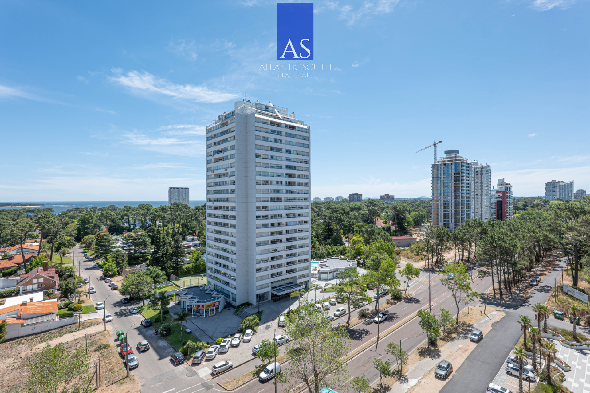Apartamento ID.4817 - SEA GARDEN TORRE II 1 DORM VISTA AL MAR