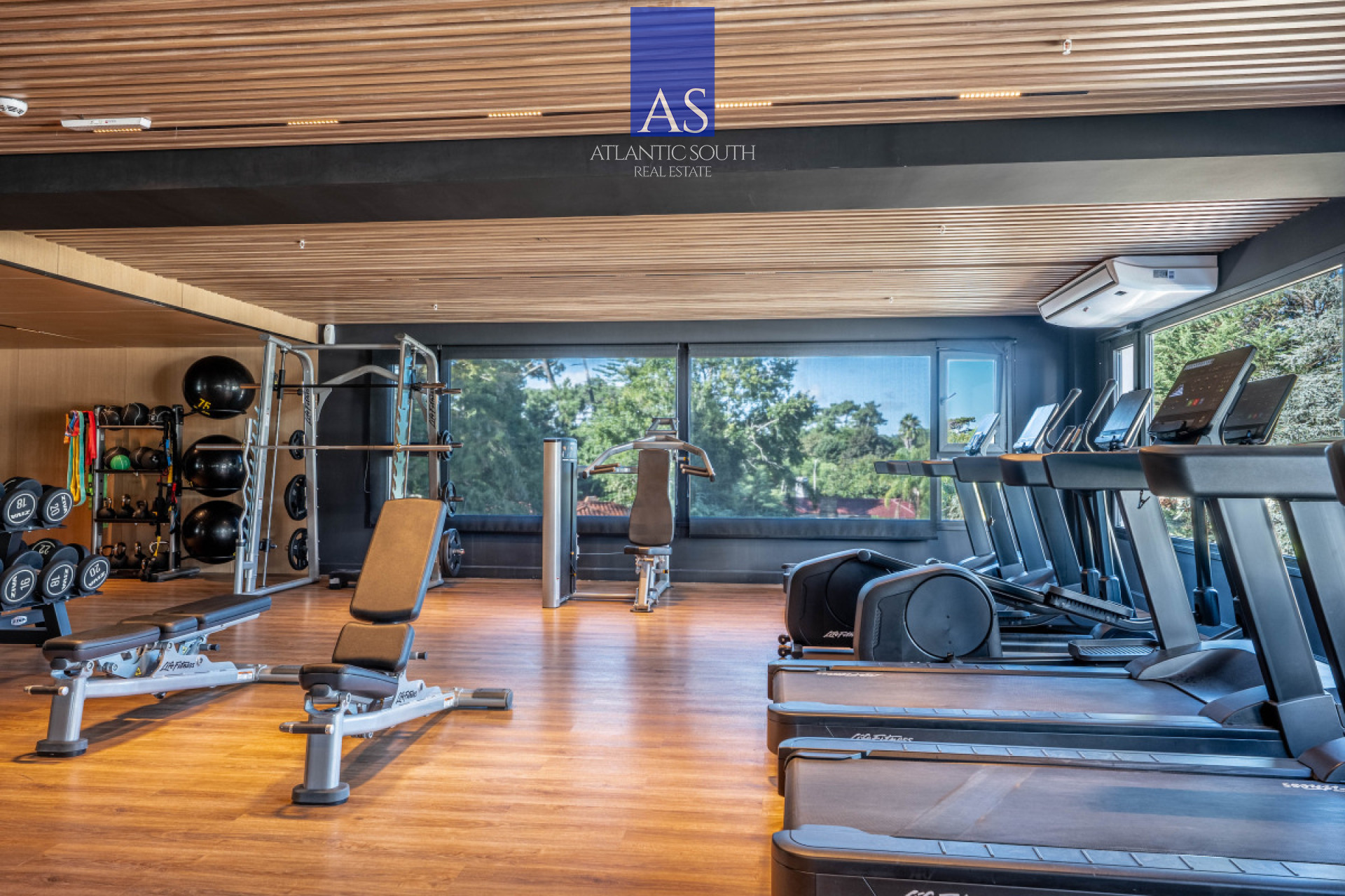 Apartamento ID.4817 - SEA GARDEN TORRE II 1 DORM VISTA AL MAR