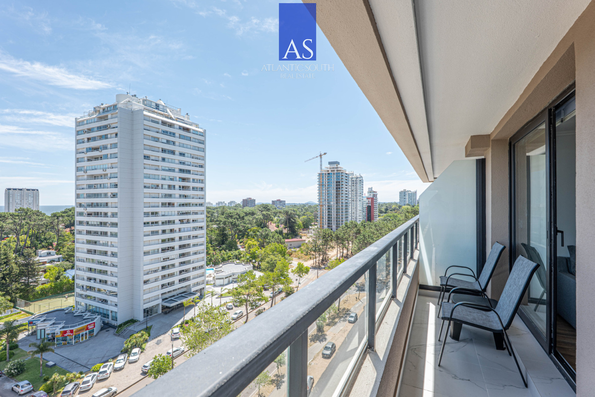 Apartamento ID.4817 - SEA GARDEN TORRE II 1 DORM VISTA AL MAR