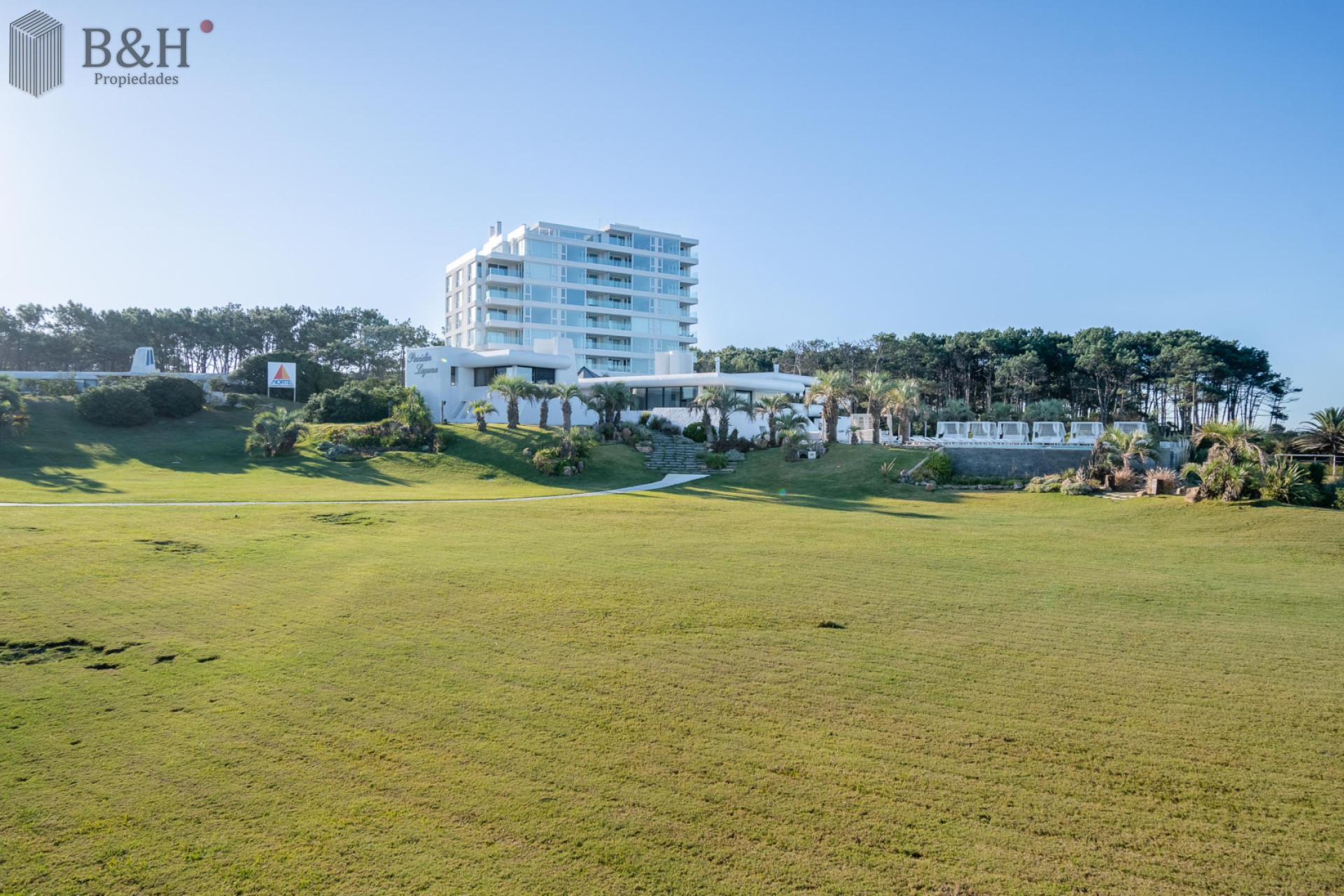 Apartamento ID.7063 - POSEIDON LAGUNA - 1 DORM 