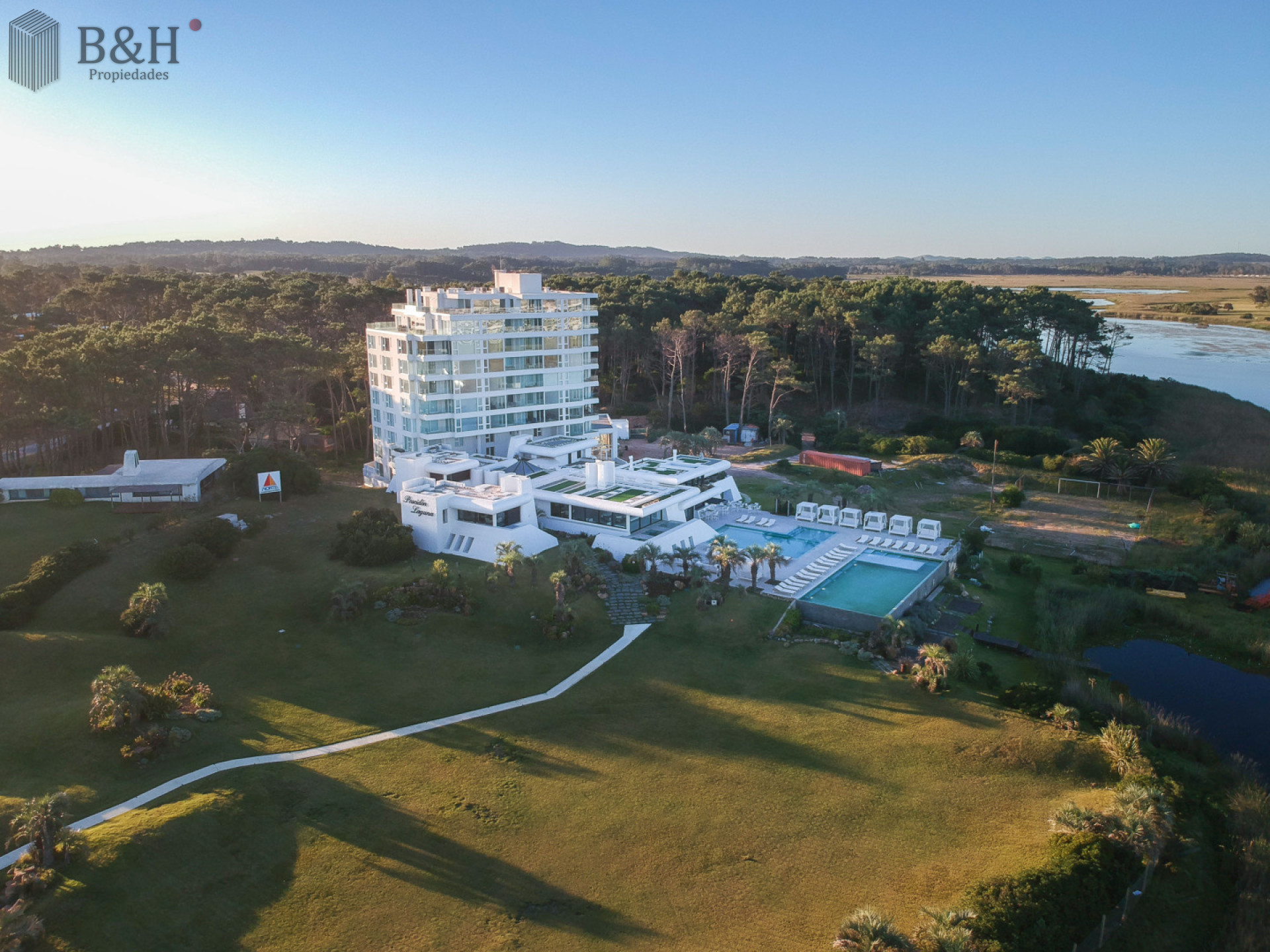 Apartamento ID.7063 - POSEIDON LAGUNA - 1 DORM 