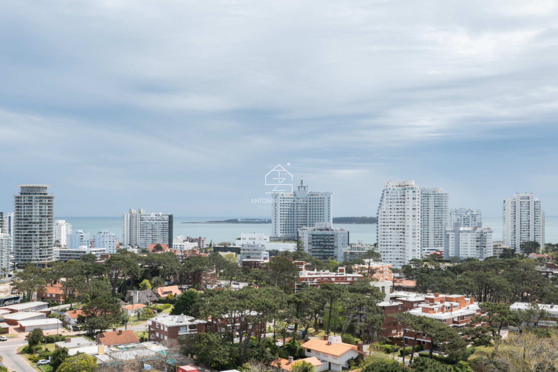 Apartamento ID.2632 - VENTA DEPARTAMENTO EN CHRONOS 1 DORMITORIO Y MEDIO