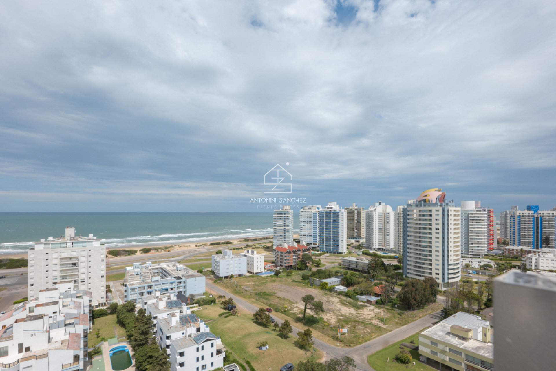Apartamento ID.2632 - VENTA DEPARTAMENTO EN CHRONOS 1 DORMITORIO Y MEDIO