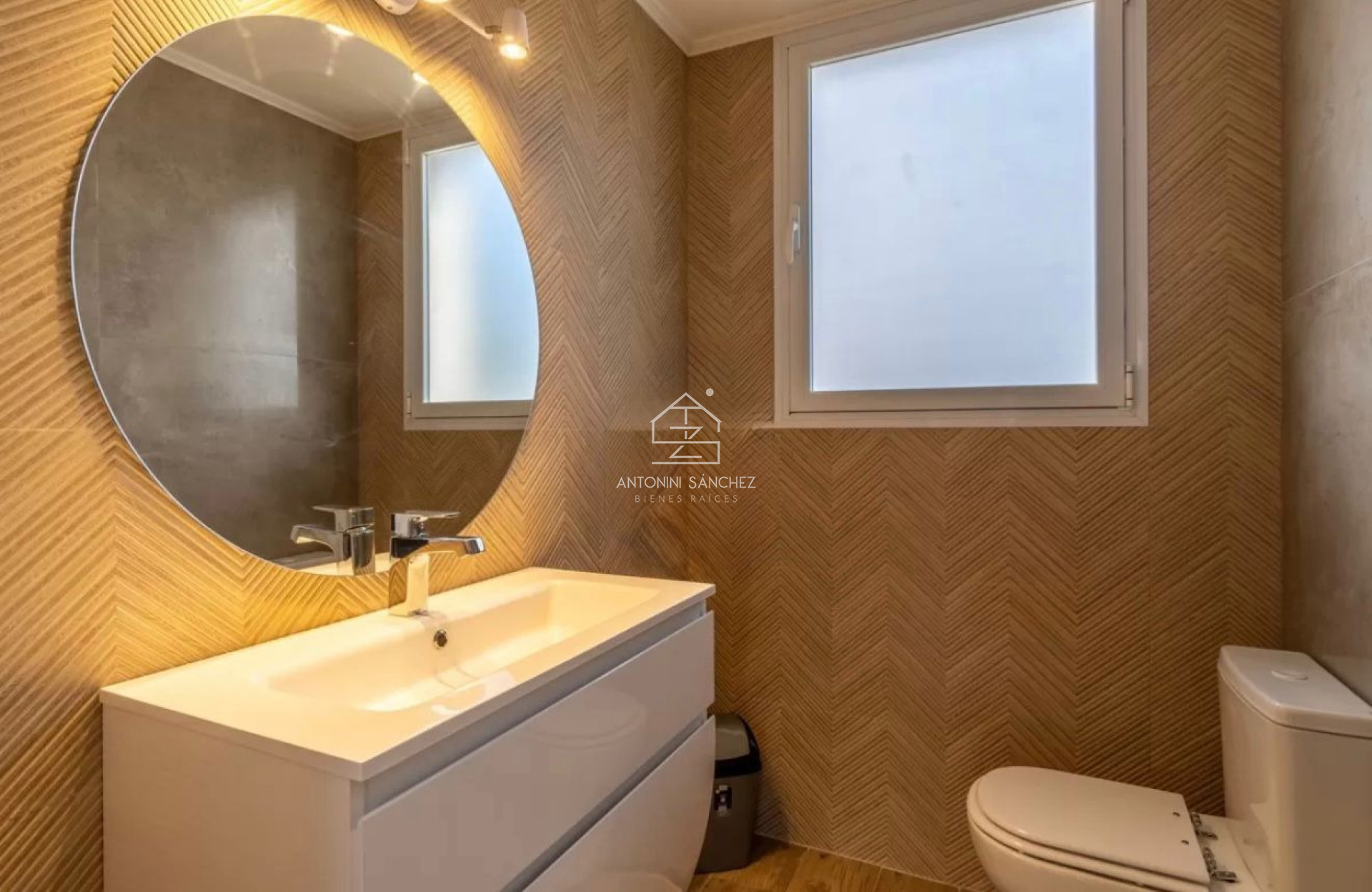 Casa ID.2905 - Venta Casa 3 Dormitorios Tio Tom