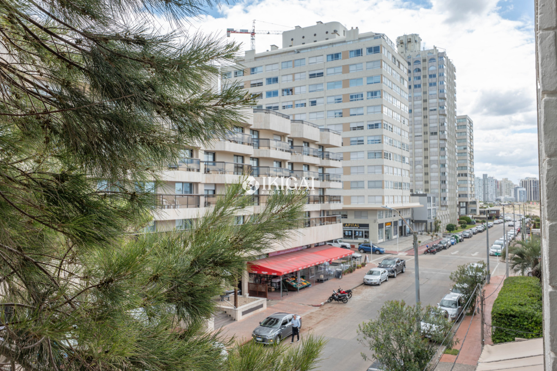 Apartamento ID.924 - PENINSULA 2 DORM