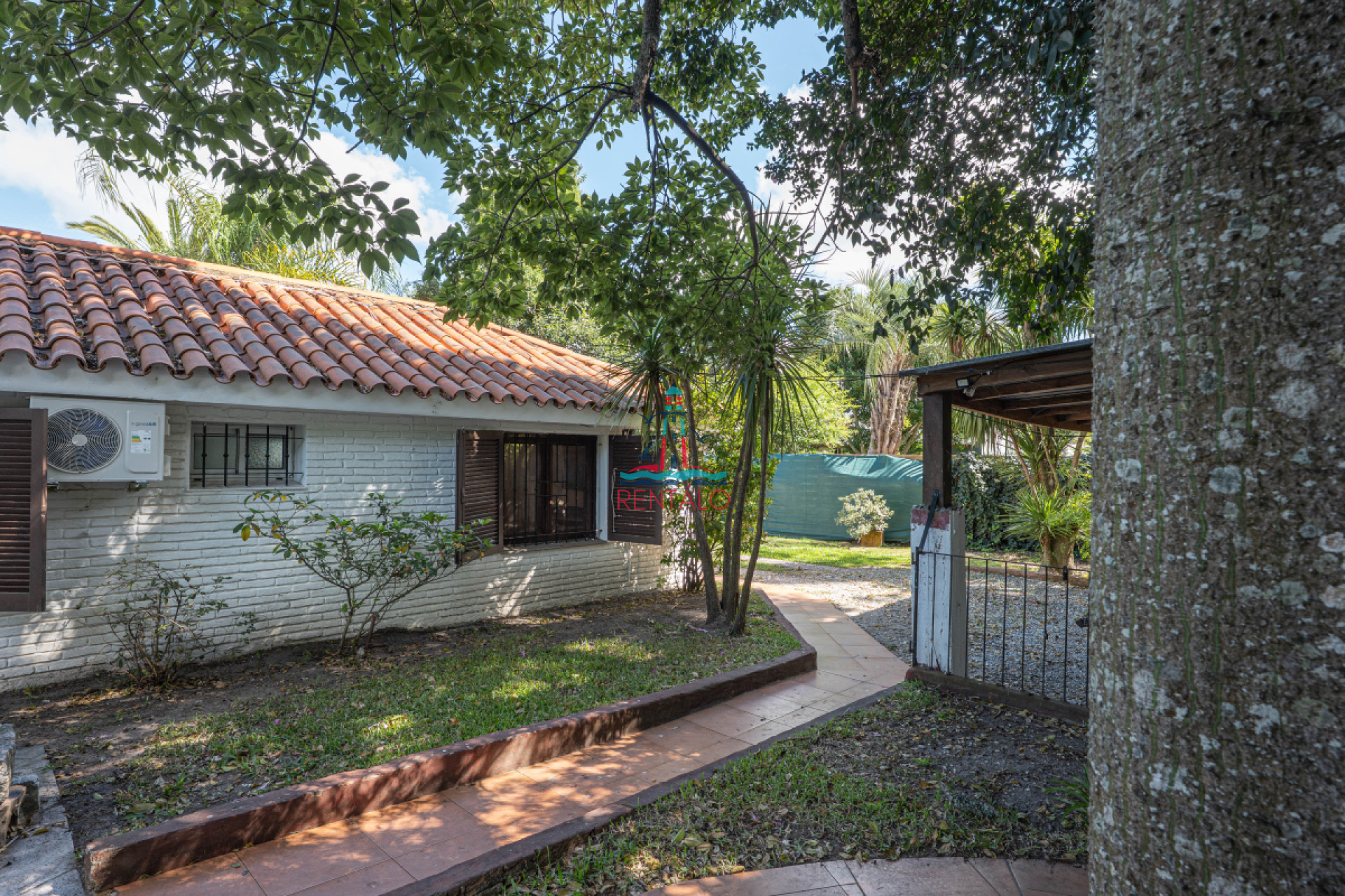 Casa ID.268 - CASA EN OPORTUNIDAD ZONA COLEGIOS - 3 DORM.