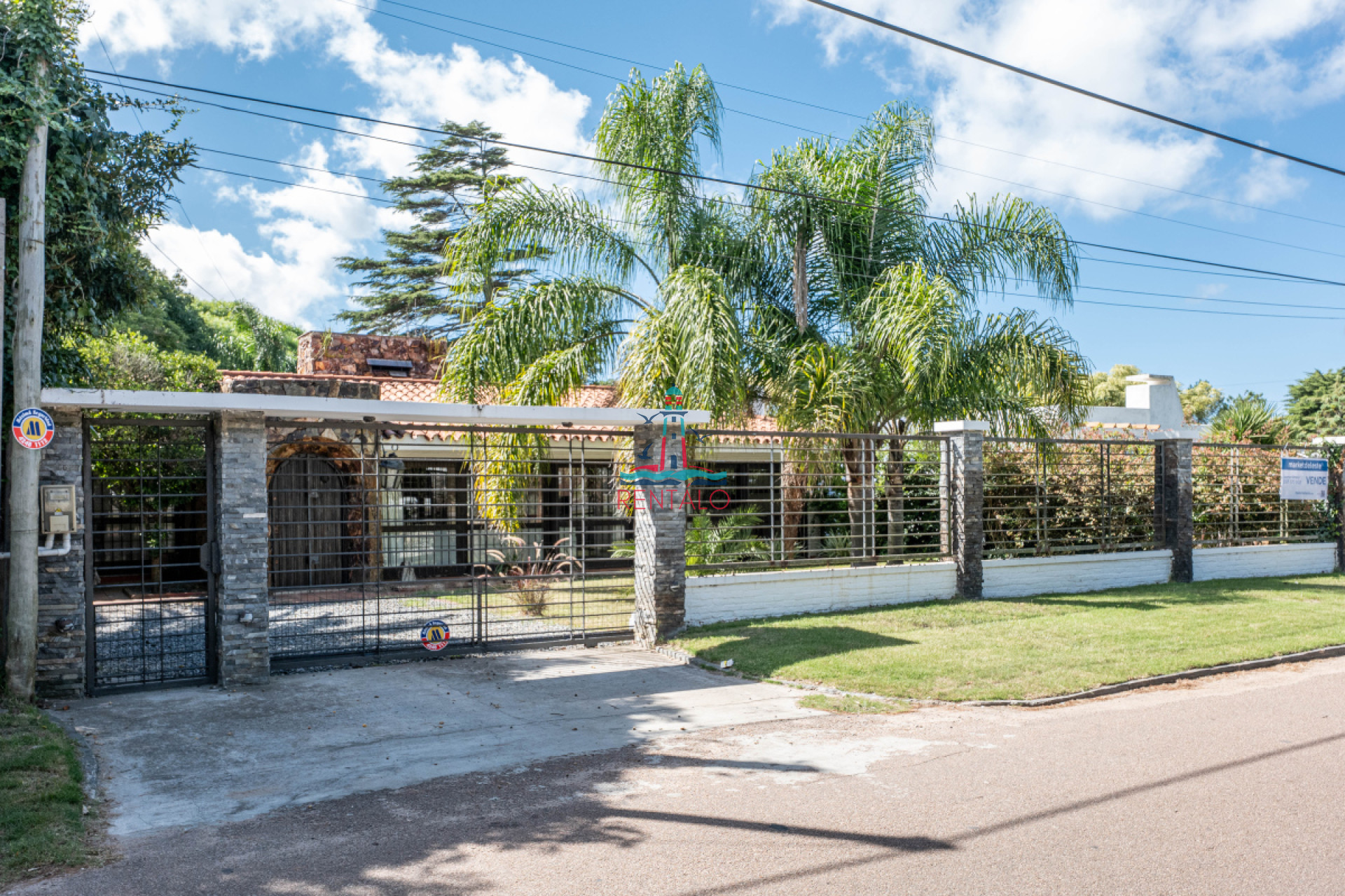 Casa ID.268 - CASA EN OPORTUNIDAD ZONA COLEGIOS - 3 DORM.