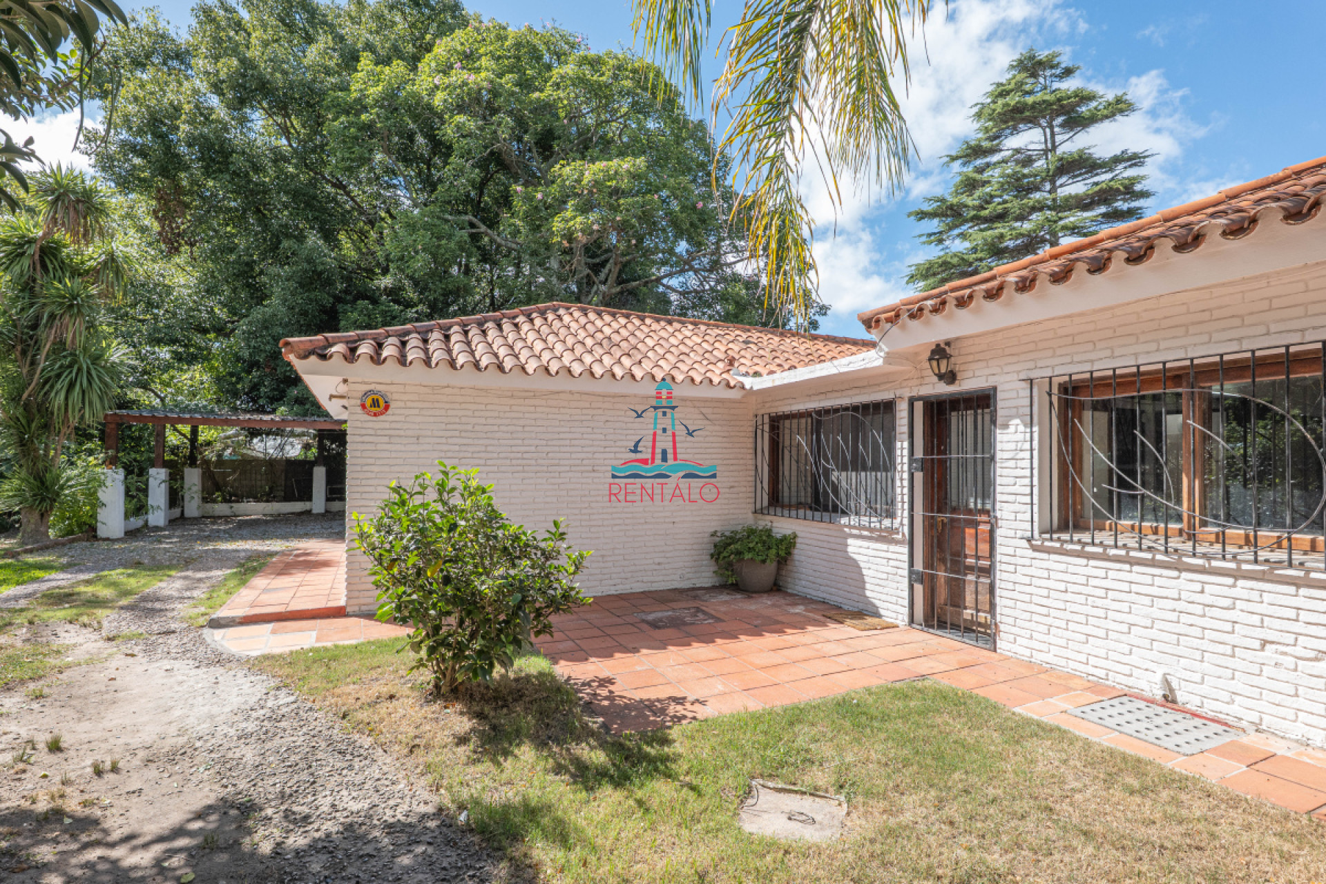Casa ID.268 - CASA EN OPORTUNIDAD ZONA COLEGIOS - 3 DORM.