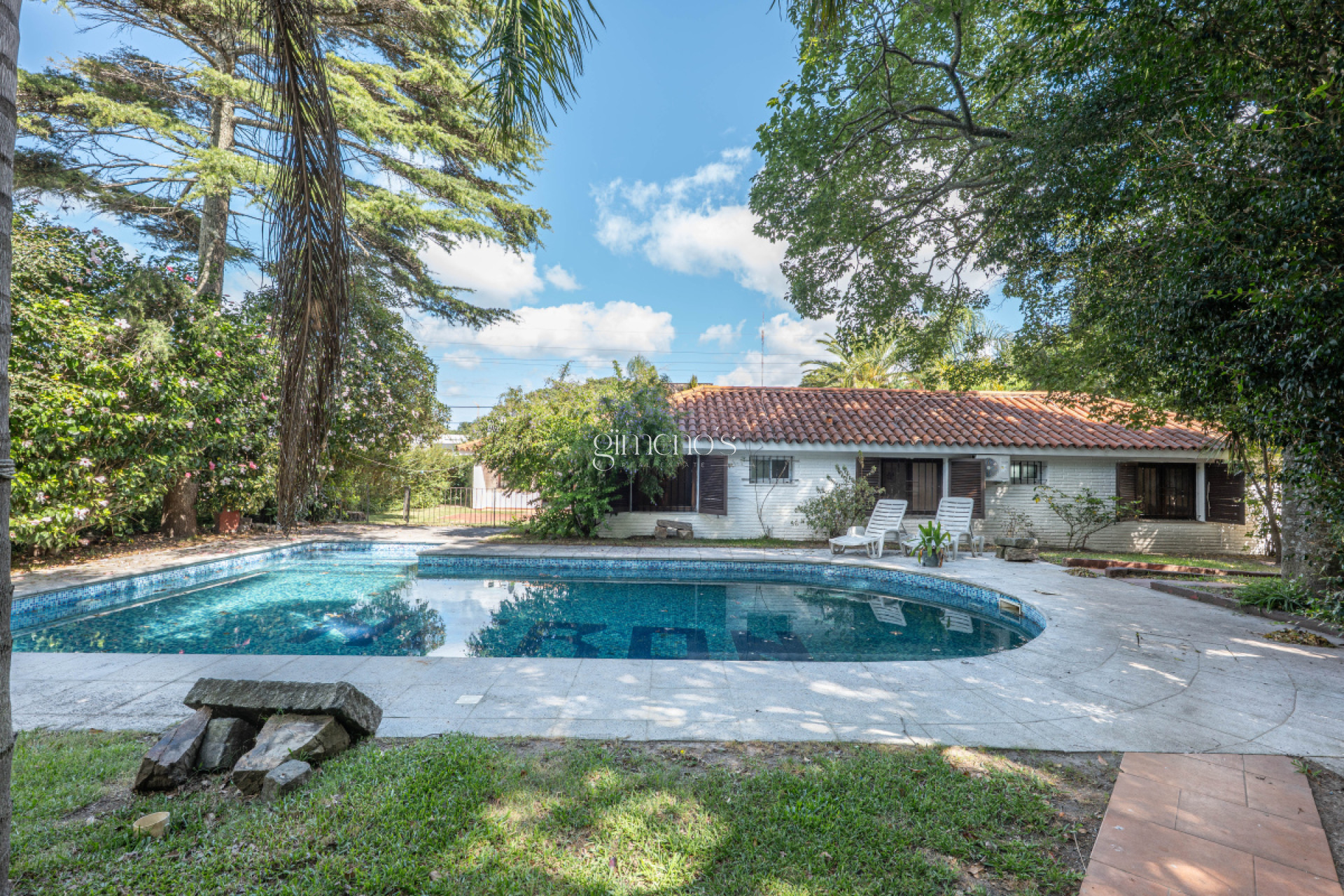 Casa ID.48 - Casa de 3 dormitorios en Venta - ZONA COLEGIOS - Punta del Este 