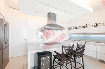 ACQUA - CON VISTA AL MAR  - MKT7407A