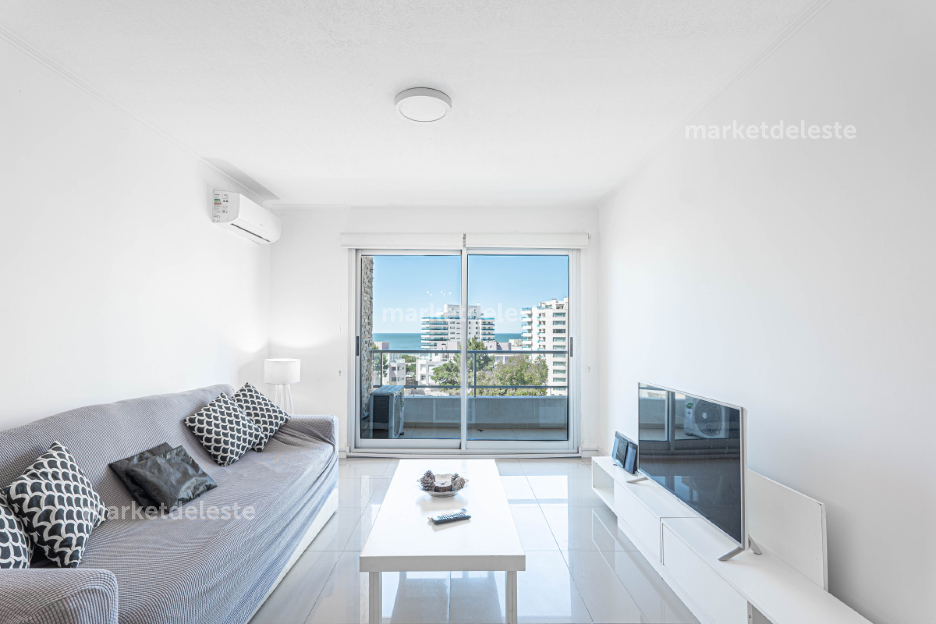 VENTA DEPARTAMENTO 3 DORMITORIOS - AIDY GRILL - MKT6895A
