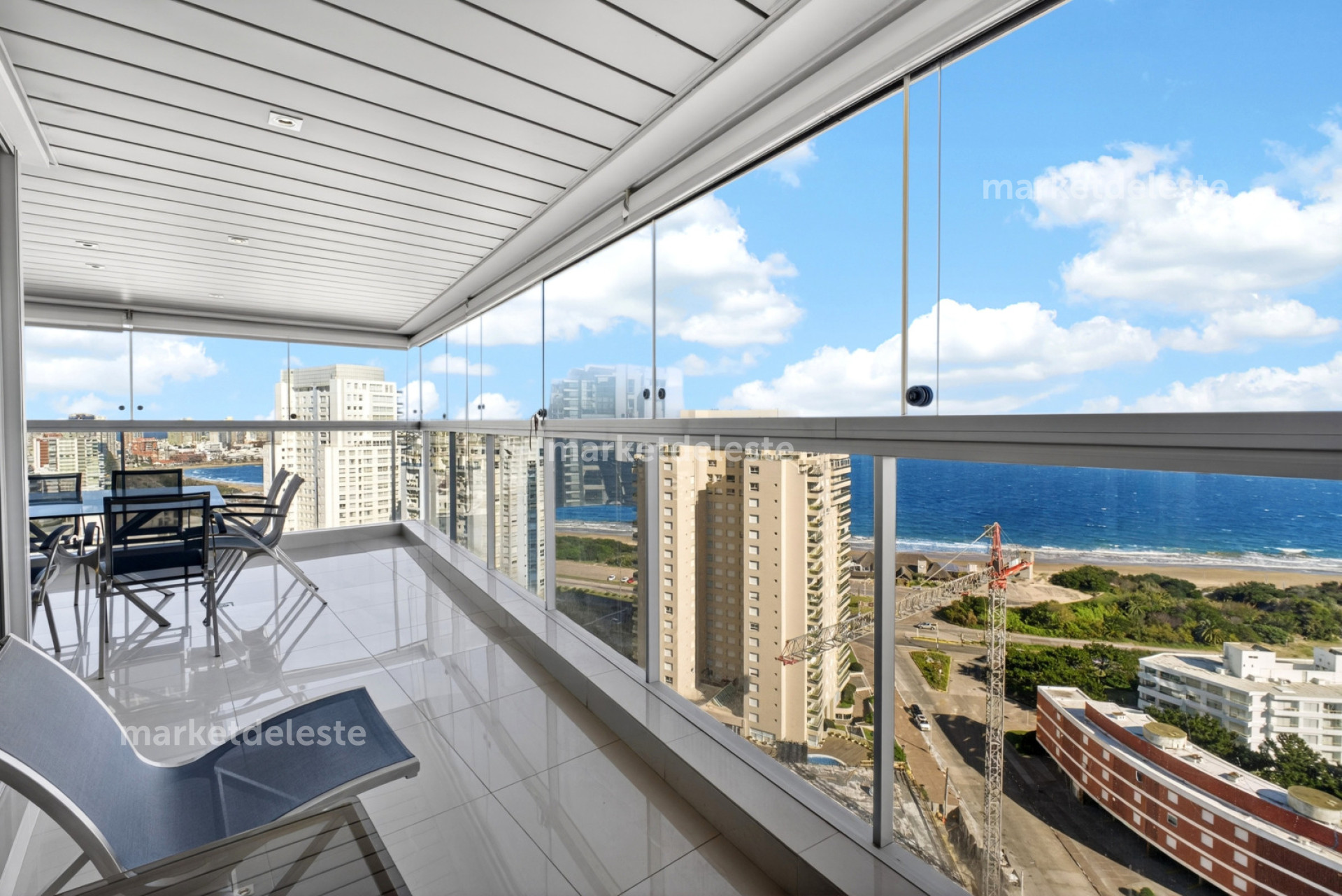 MIAMI BOULEVARD I - 3 DORM PISO ALTO - MKT8157A
