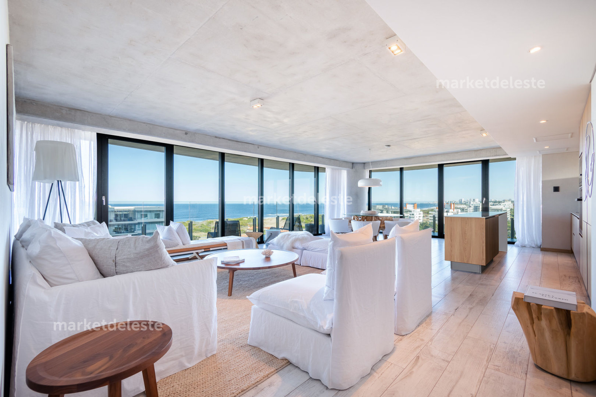 Apartamento ID.1445 - SURFSIDE - 3 SUITE + DEN