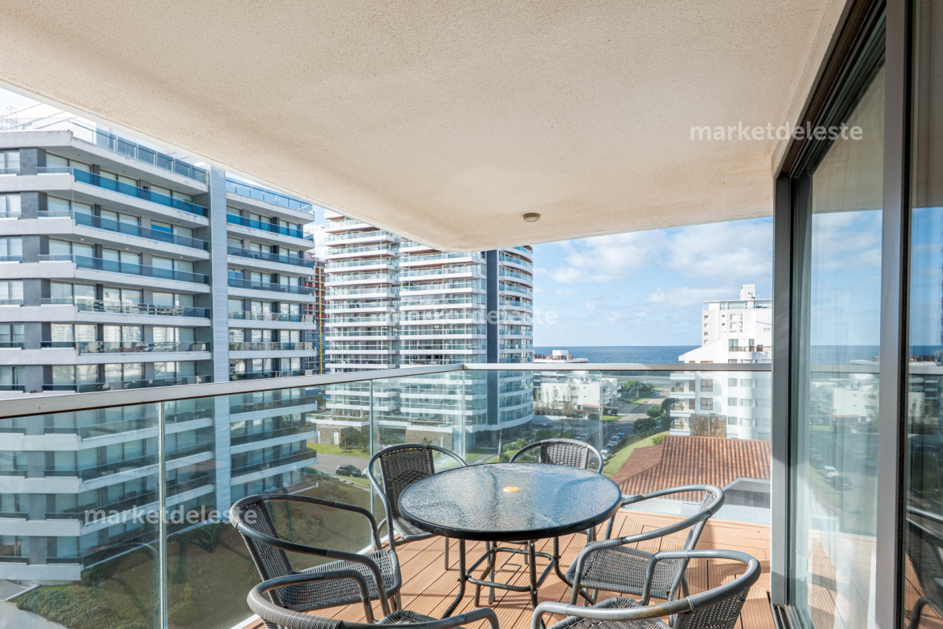 Apartamento ID.7427 - EDIFICIO CHRONOS TIPOLOGIA 01 