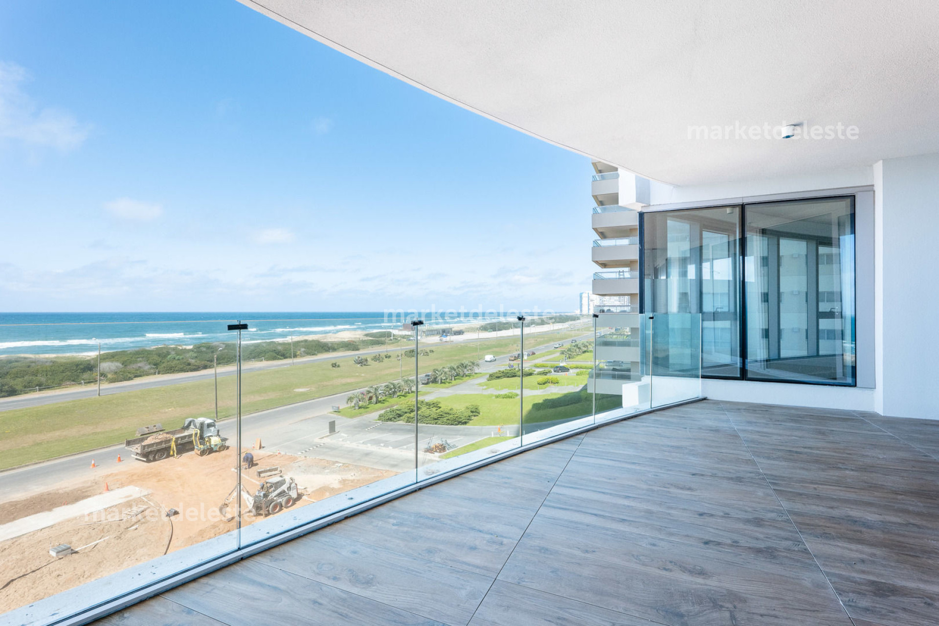 Apartamento ID.2663 - TRUMP - ESQUINERO - 3 DORM + DEP