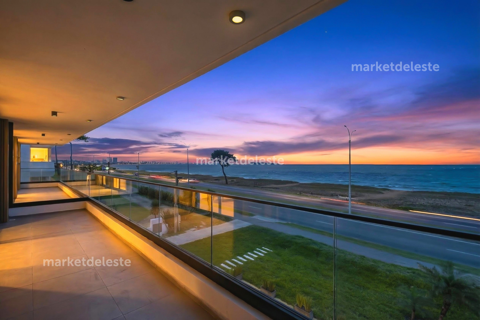 AURORA - PRIMERA LINEA MANSA - 3 DORM. - MKT6323A