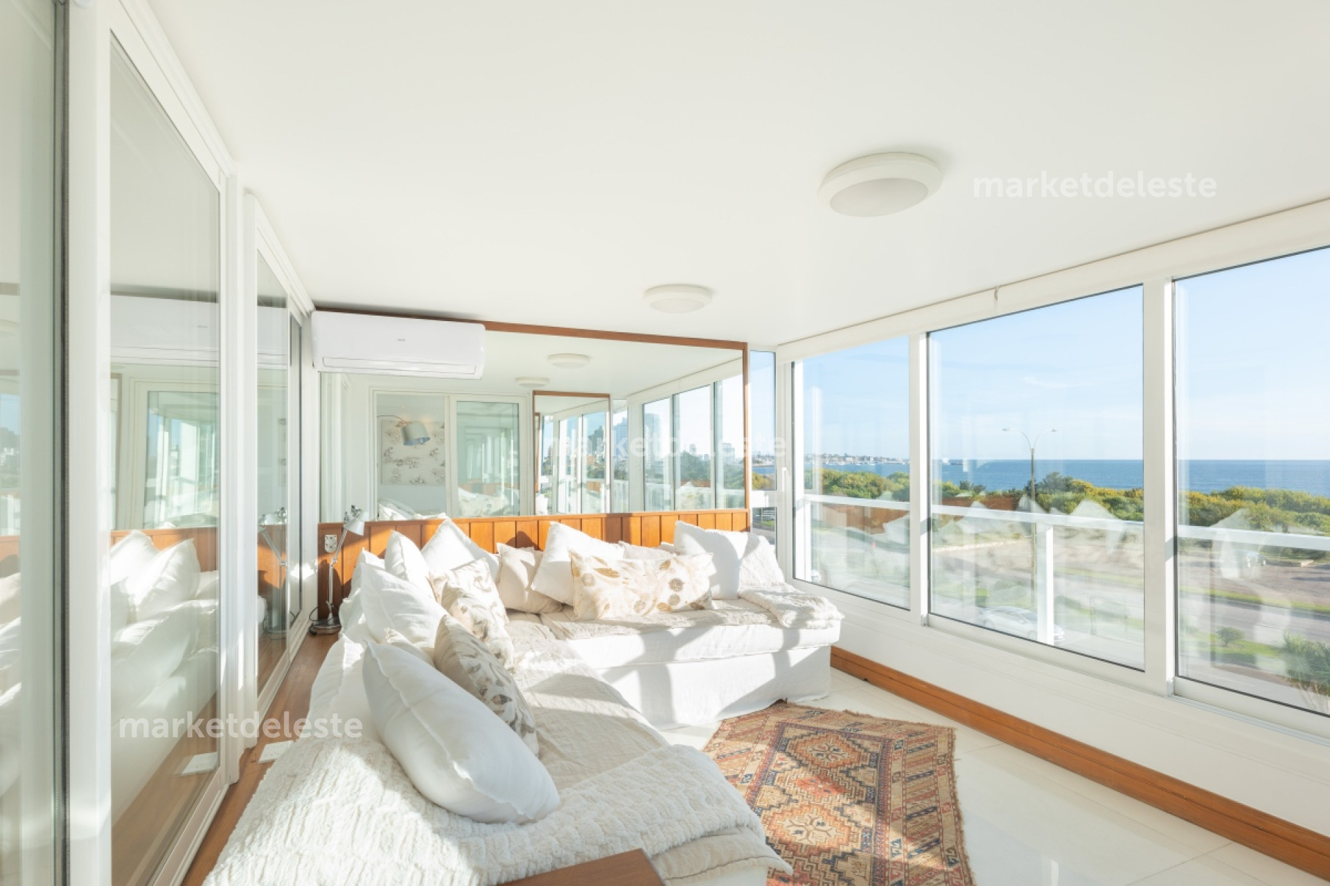 Apartamento ID.924 - BEVERLY TOWER CENTRAL- HECHO A NUEVO